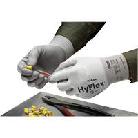 HyFlex <一口>®< /一口> 11 - 644手套,大小6 / X-Small, 13个指标,聚氨酯涂层、聚乙烯外壳,ANSI / ISEA 105二级SDM682 | TENAQUIP