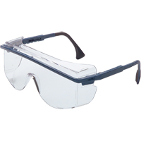 Uvex <一口>®< /一口> Astro OTG <一口>®< /一口> 3001安全眼镜,清晰的镜头,防雾涂层/反抓痕,CSA Z94.3 SE702 | TENAQUIP