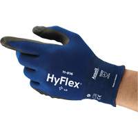 Hyflex <一口>®< /一口> 11 - 816手套,6,泡沫腈涂料,18岁计、尼龙/氨纶壳SGK271 | TENAQUIP